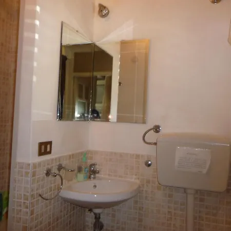 Vecchia Carrucola בית הארחה